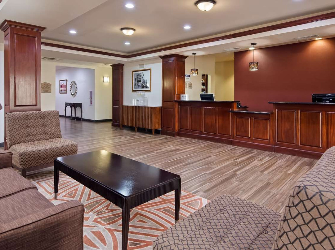 格兰伯里酒店住宿-Best Western Granbury Inn & Suites