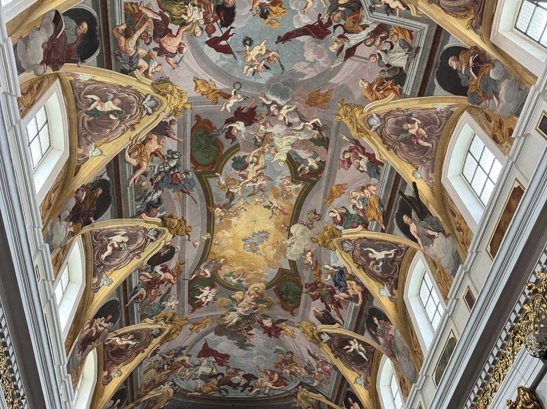 圣尼古拉斯大教堂（Stolnica Sv. Nikolaja）-卢布尔雅那必去景点