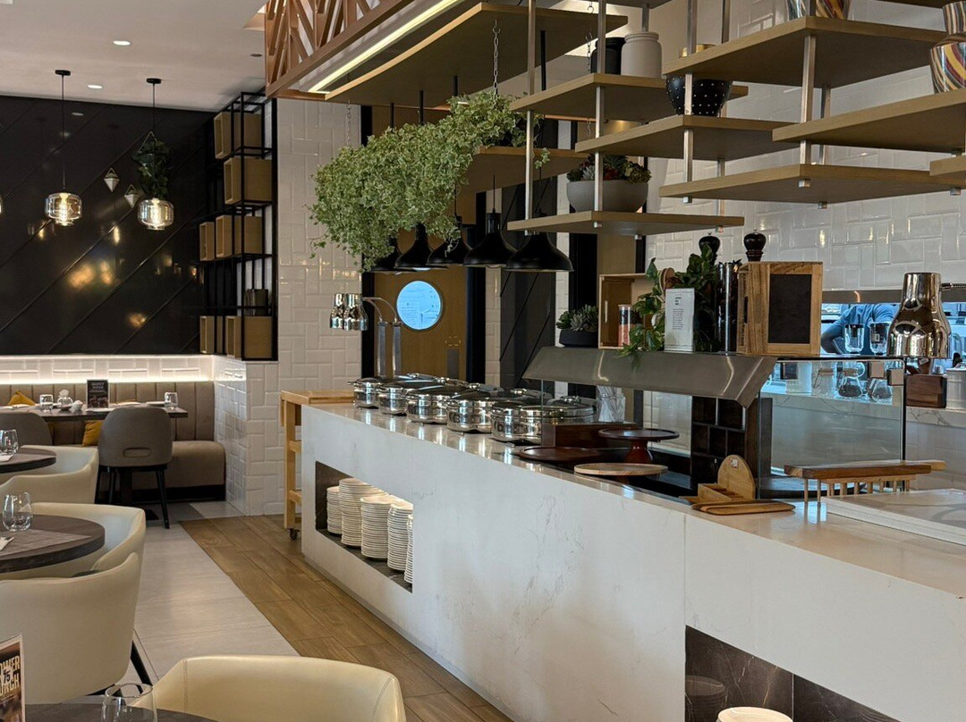 Damac Hills 2 Hotel - Edge by Rotana主图