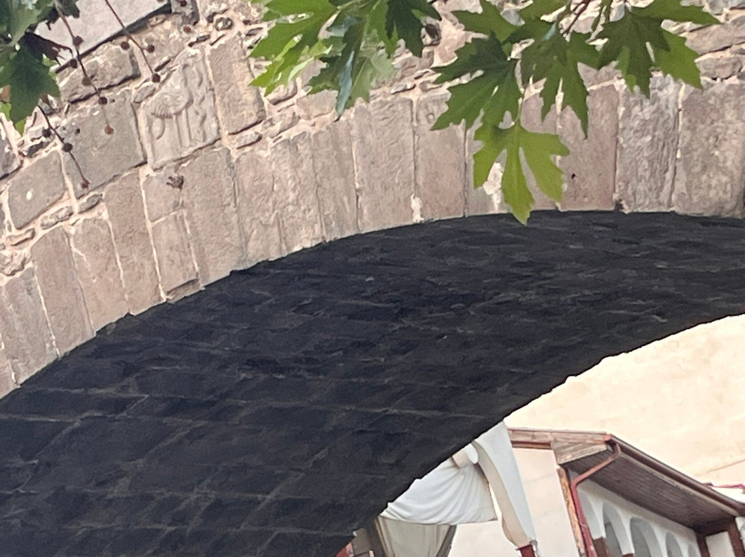 Leylekli Yılanlı Köprü-Niksar必去景点