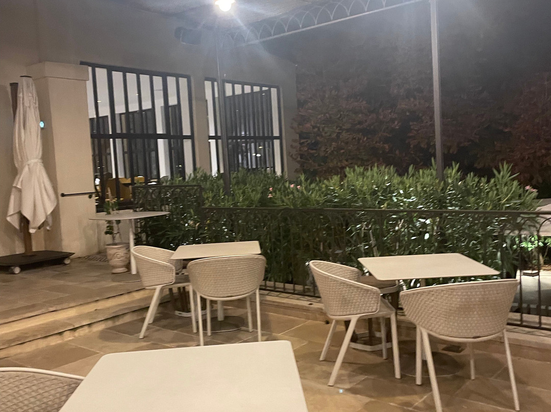 Hotel La Mere Germaine主图