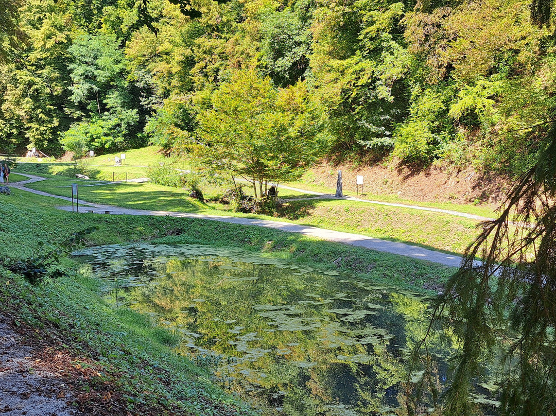 Kristalna Dolina (crystal Valley)-Smarjeske Toplice必去景点