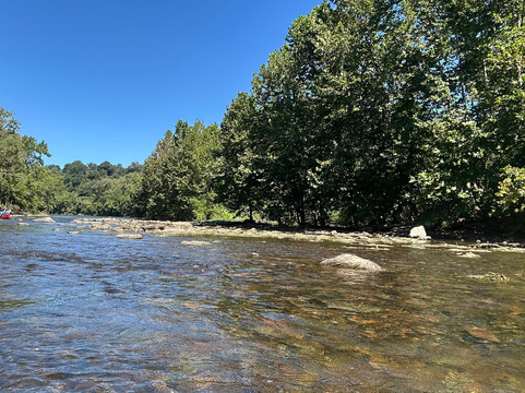 Front Royal Outdoors-弗兰特罗亚尔必去景点