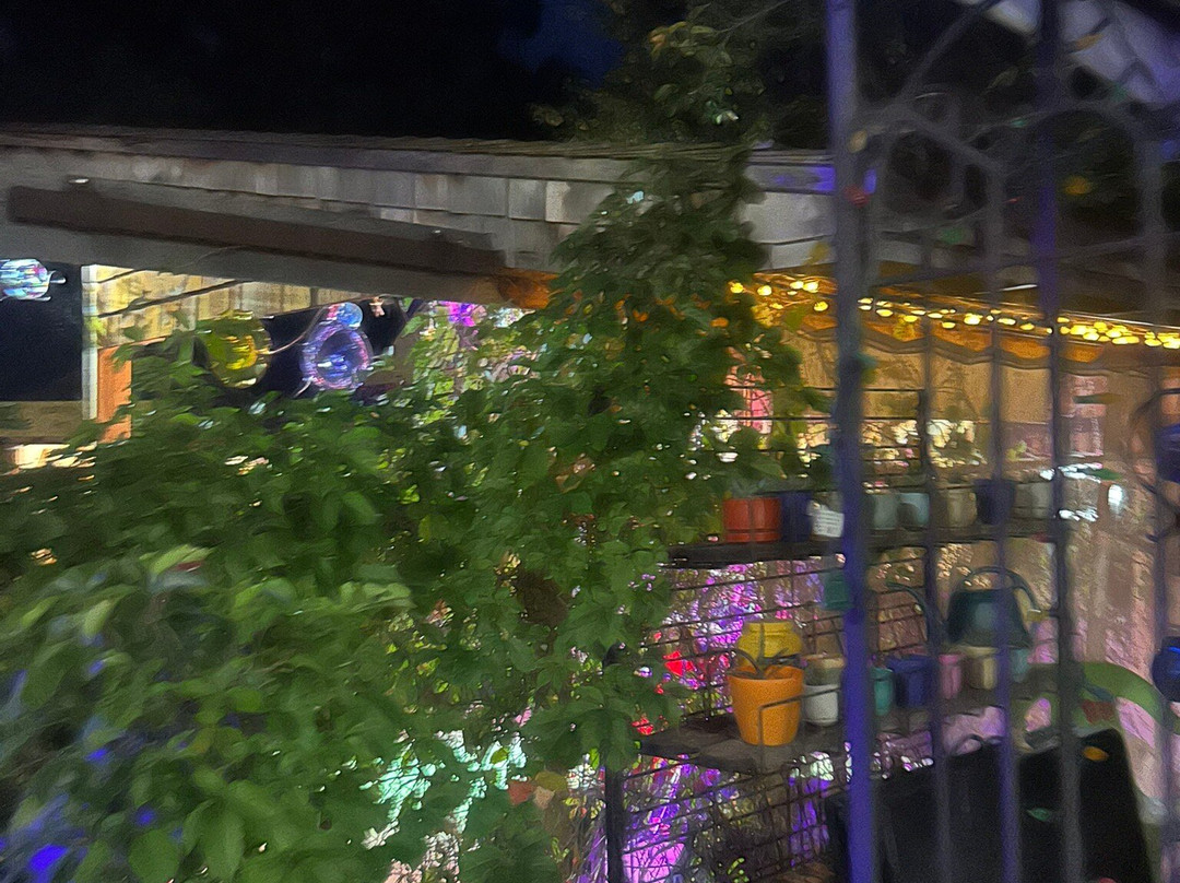 Little Manitou Art Gallery-Manitou Beach必去景点