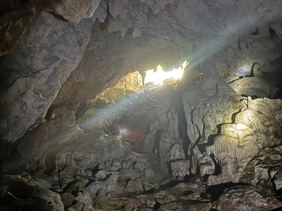 Kaeo Cave-三百岭必去景点