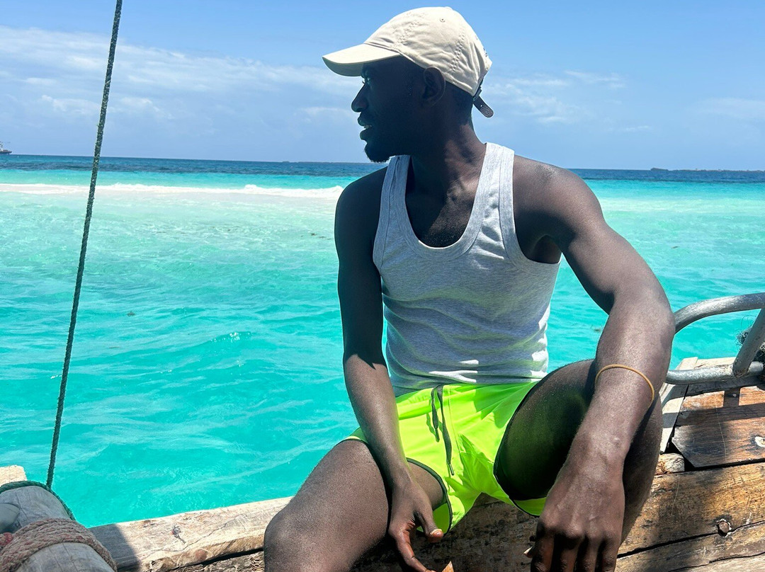 UROA SMILE TOURS-乌罗阿必去景点