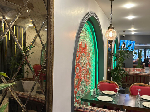 Food Palace Restaurant