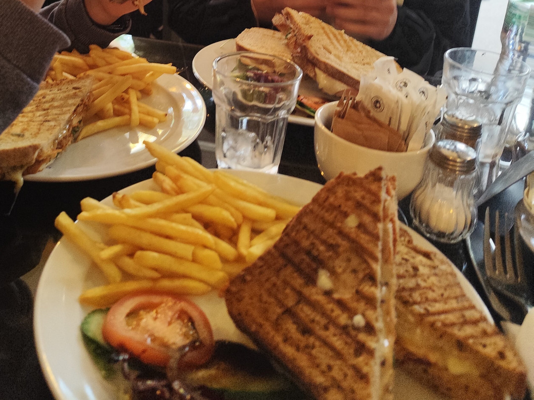 The Linn Coffee & Food主图