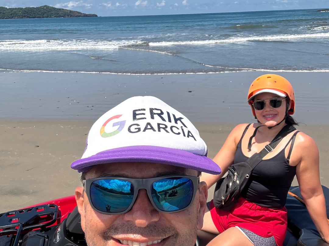 Erik Garcia Conchal Beach-孔查沙滩必去景点