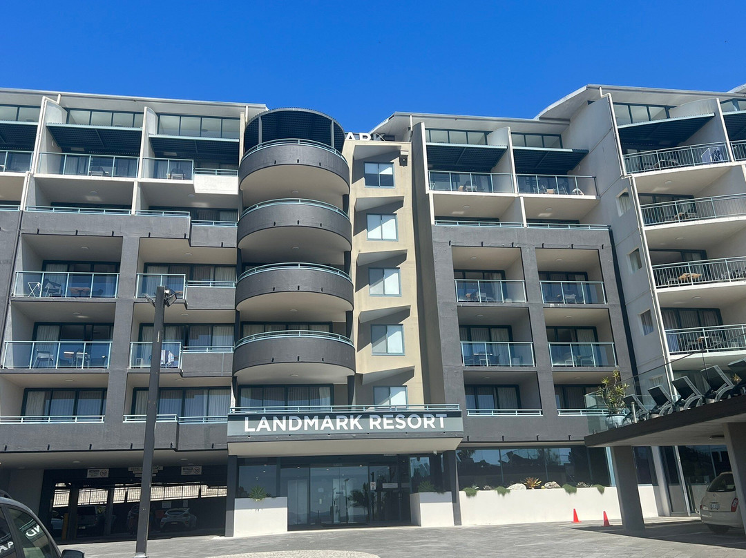 尼尔森湾置地广场酒店主图