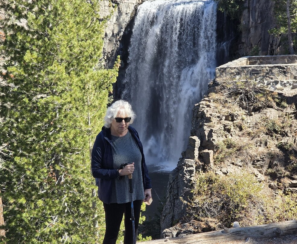 魔鬼岩柱堆国家历史纪念地-马姆莫斯湖必去景点