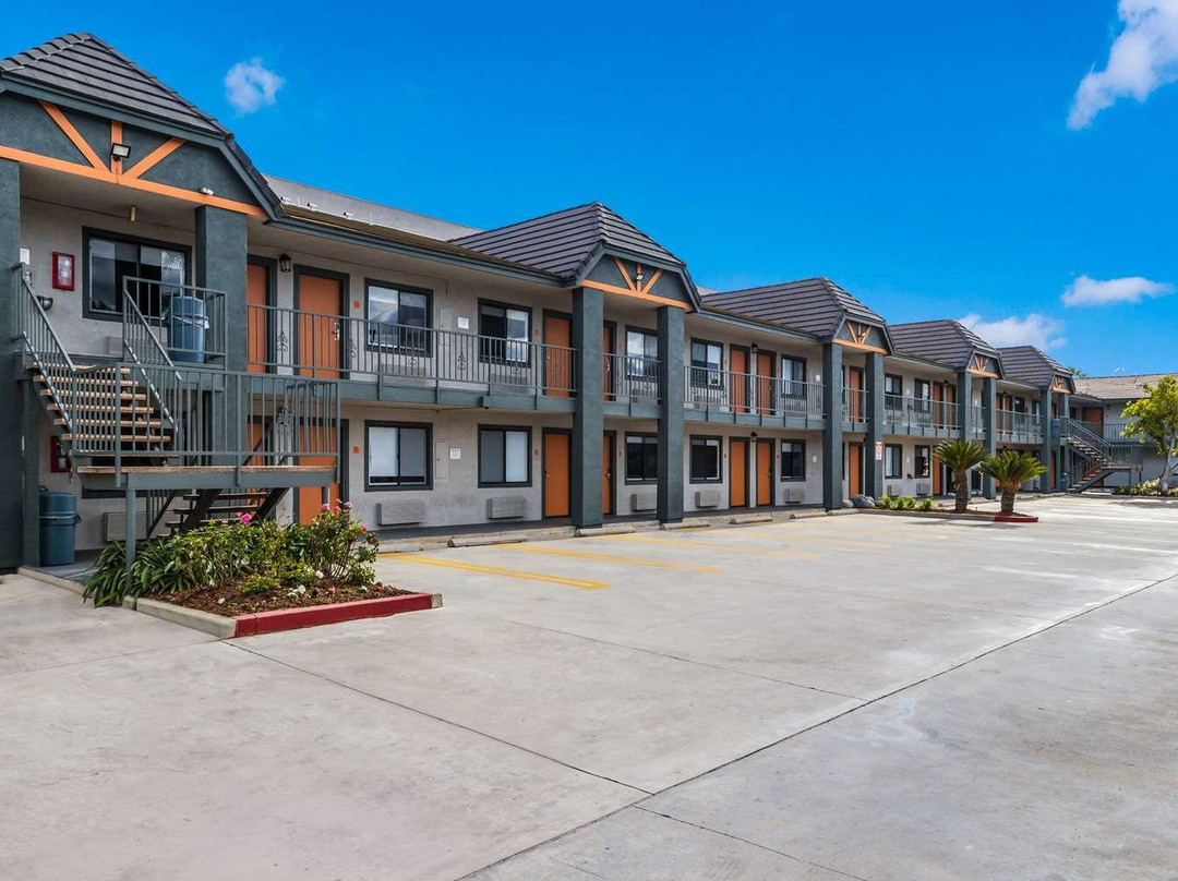 Hotel Hacienda at Ontario Ranch