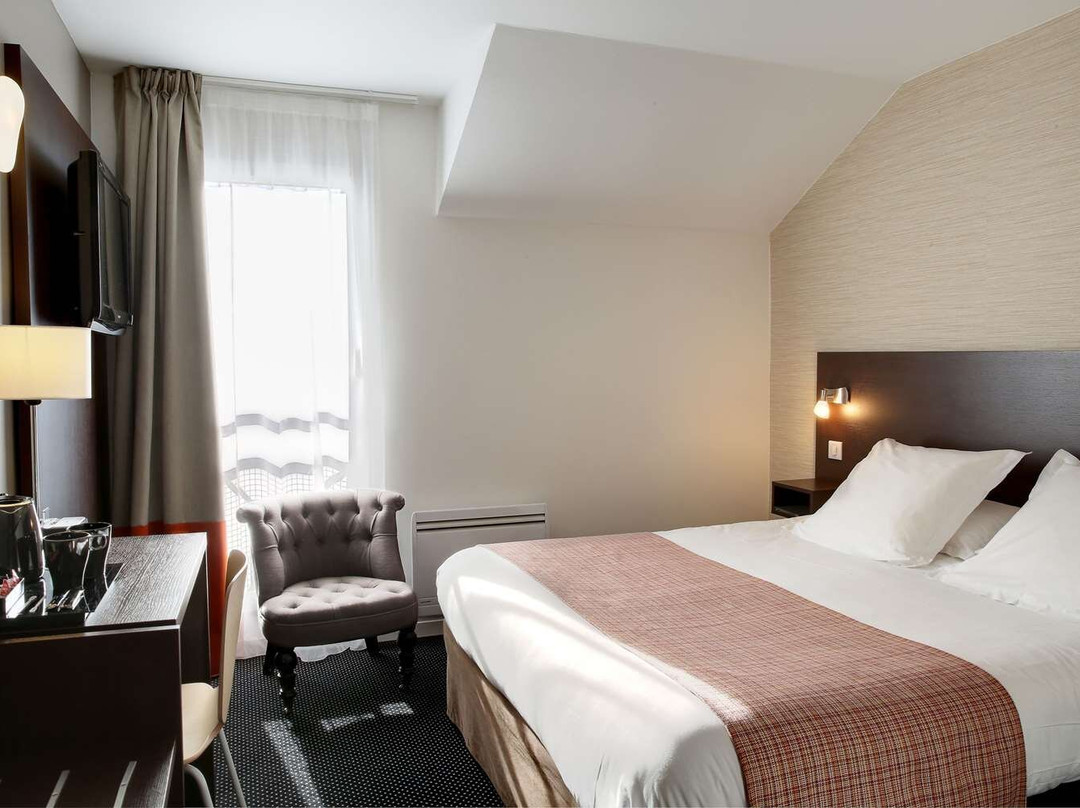 La Freissinouse酒店住宿-康福特加普森西奥酒店