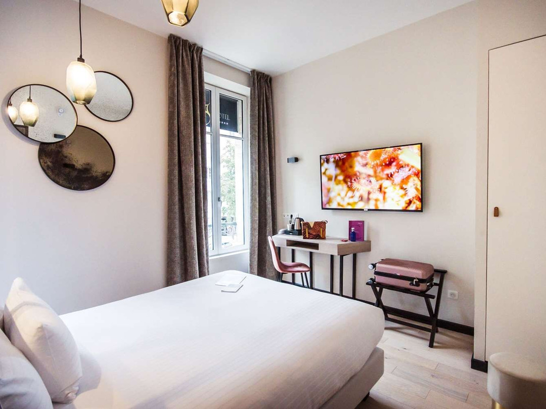 布尔日酒店住宿-C别墅酒店