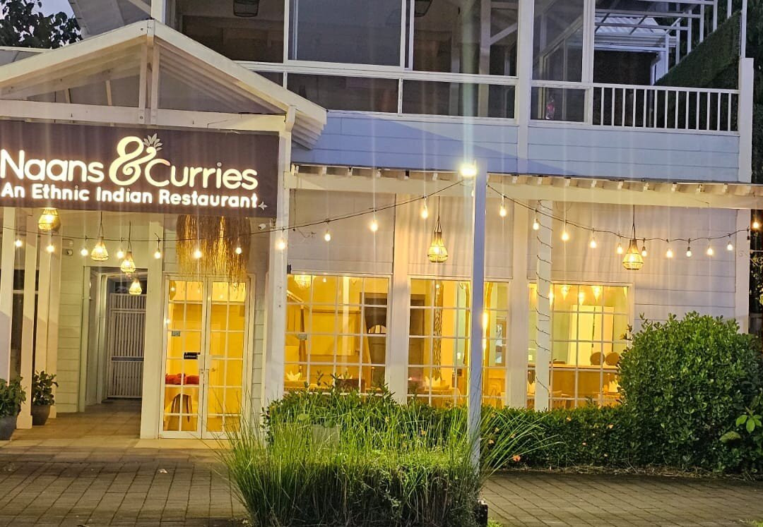 Naans & Curries Jaco