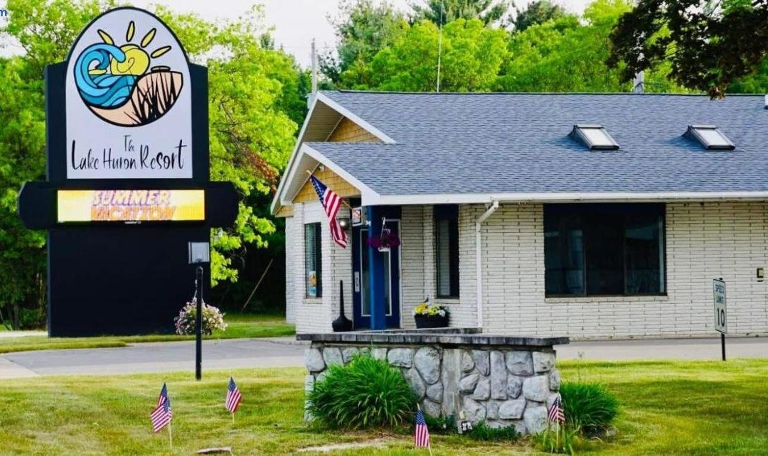 Oscoda酒店住宿-Huron House Bed and Breakfast