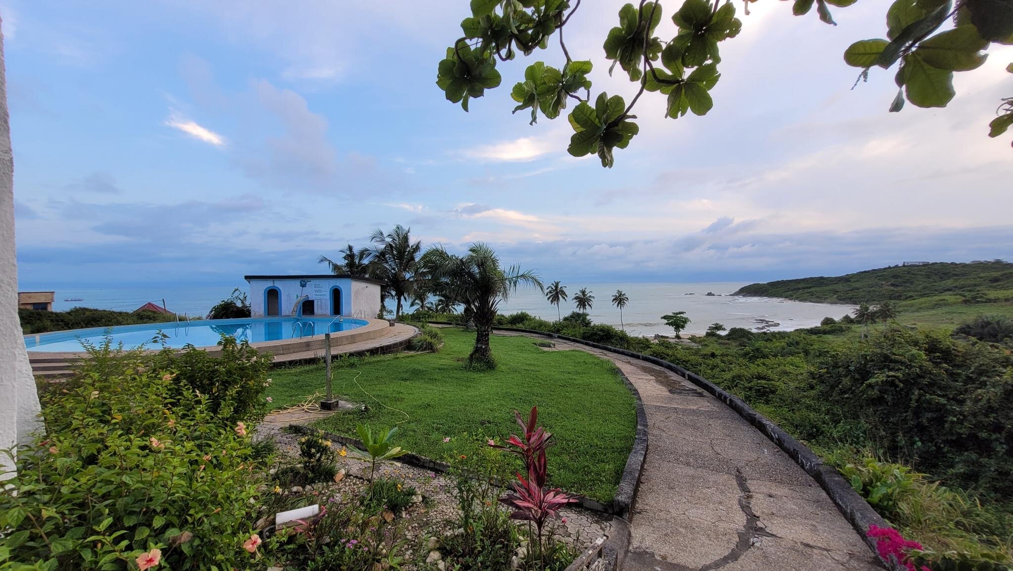 Biriwa Beach Hotel-官方