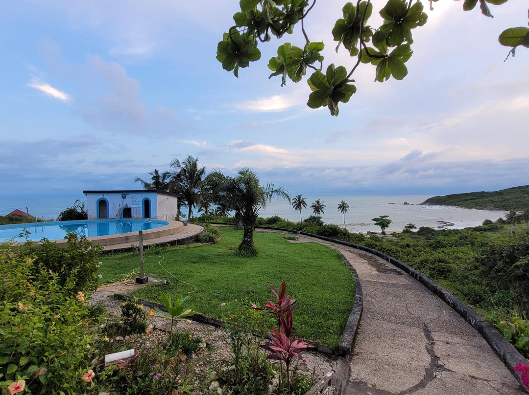 Biriwa Beach Hotel主图