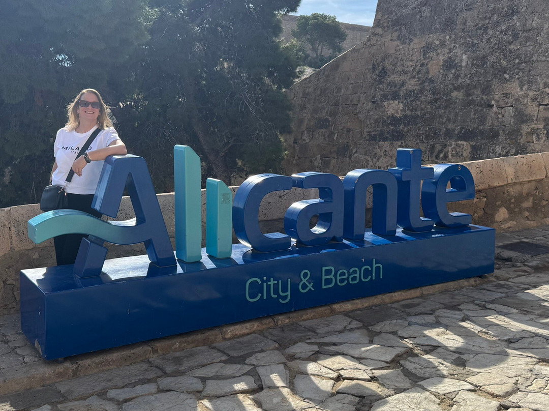 Plaza de Los Luceros-阿利坎特省必去景点