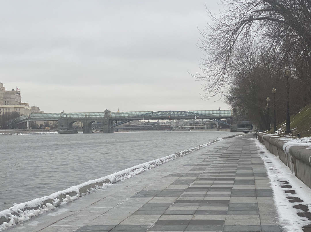 Pushkinskiy / Andreyevskiy  Bridge-莫斯科必去景点