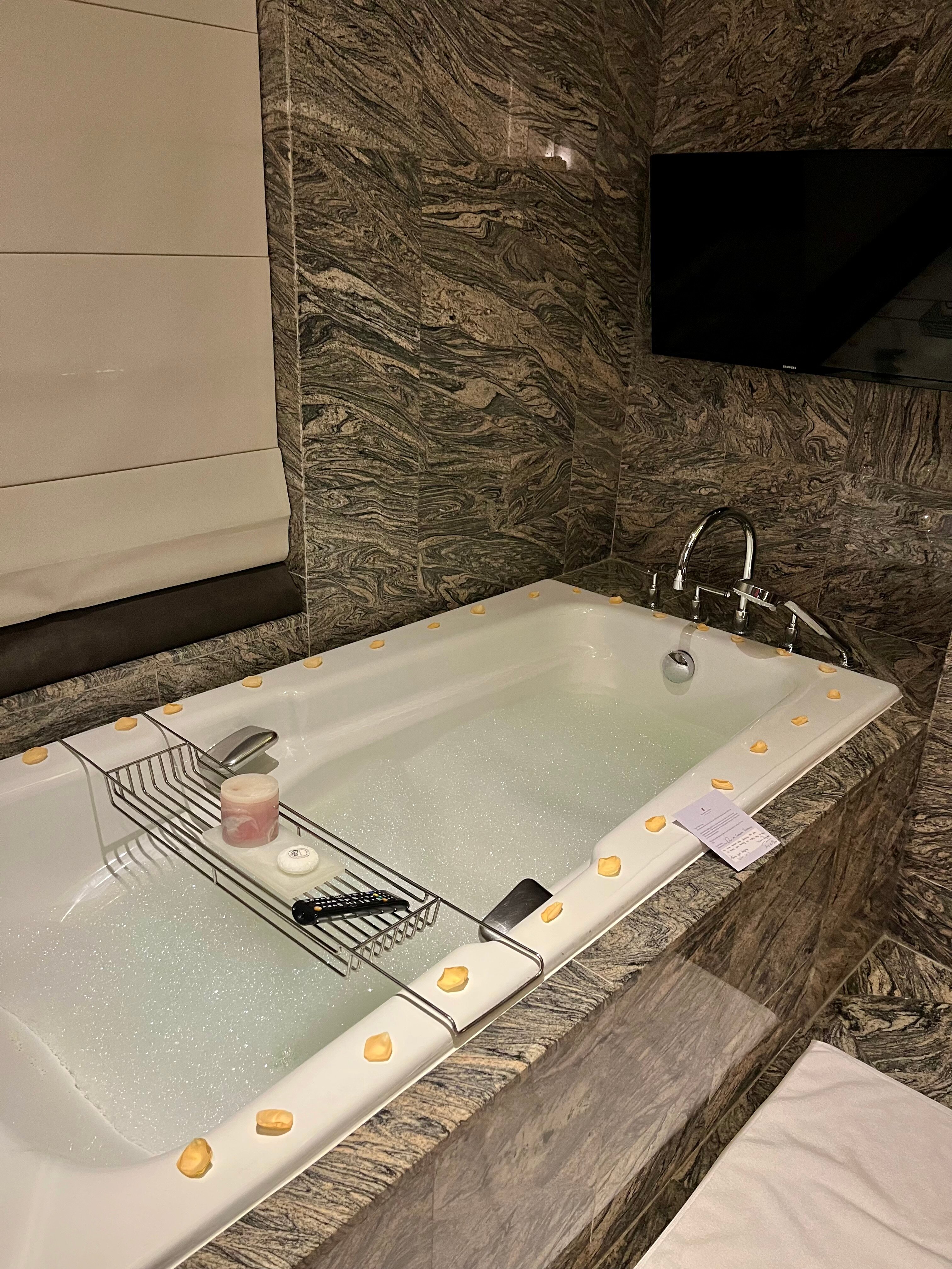 雅加达太古丽思卡尔顿酒店-浴室