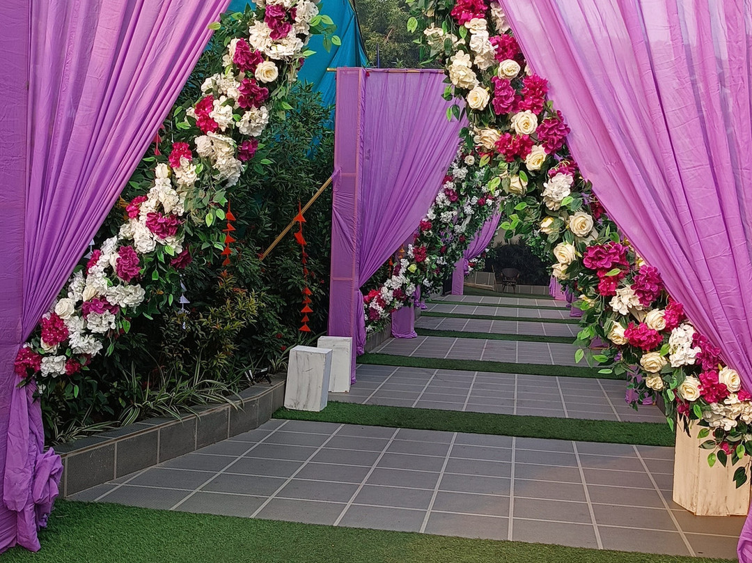 Status Club & Resort主图