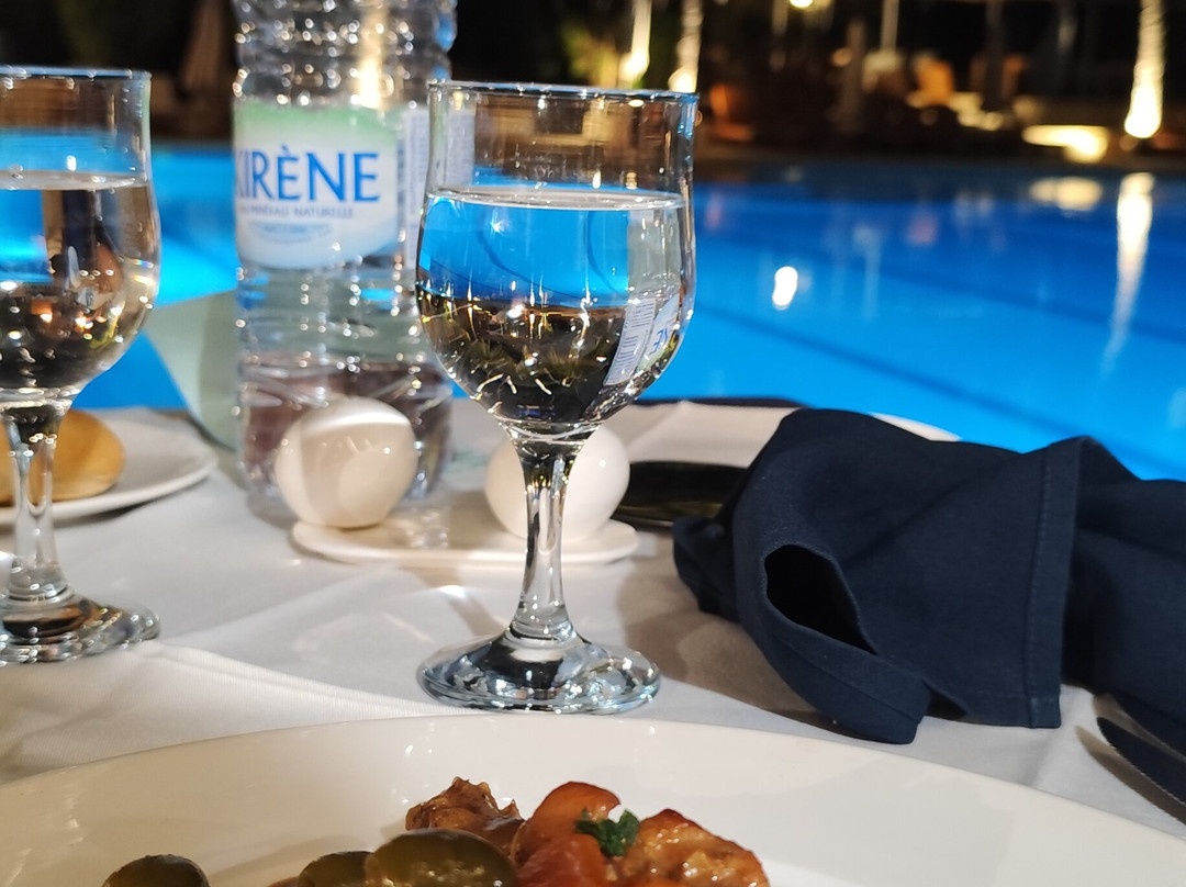 尼普顿酒店主图