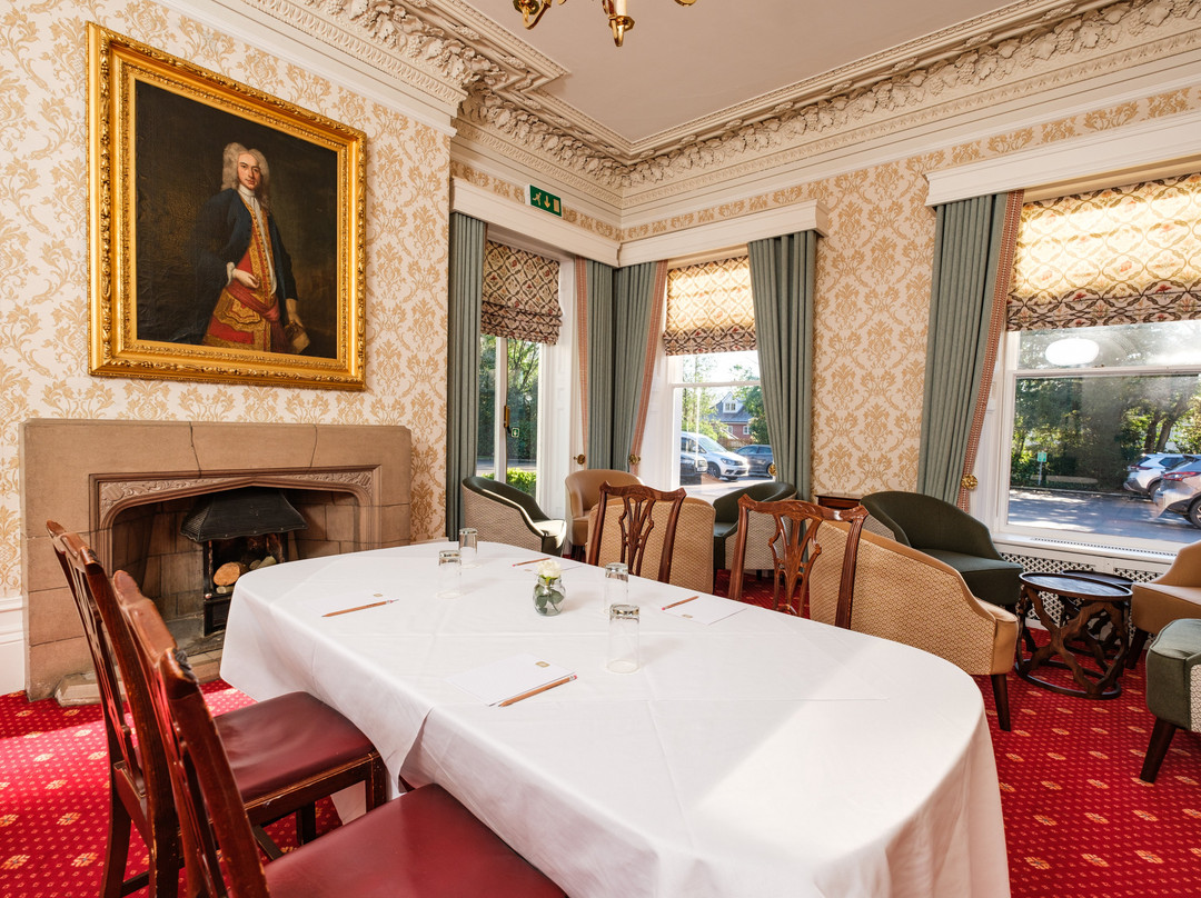 Farington Lodge主图