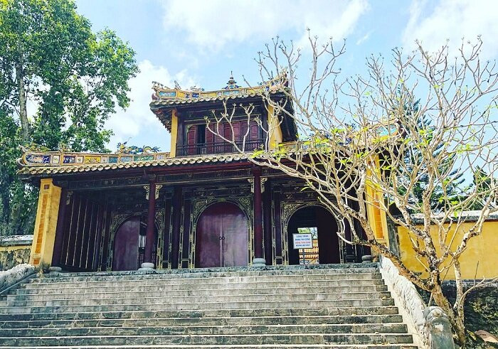 Imperial Tomb of Dong Khanh-顺化必去景点