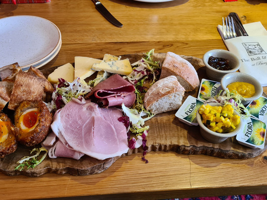 The Bull & Swan主图