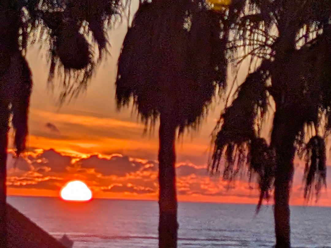 光之海滩酒店主图