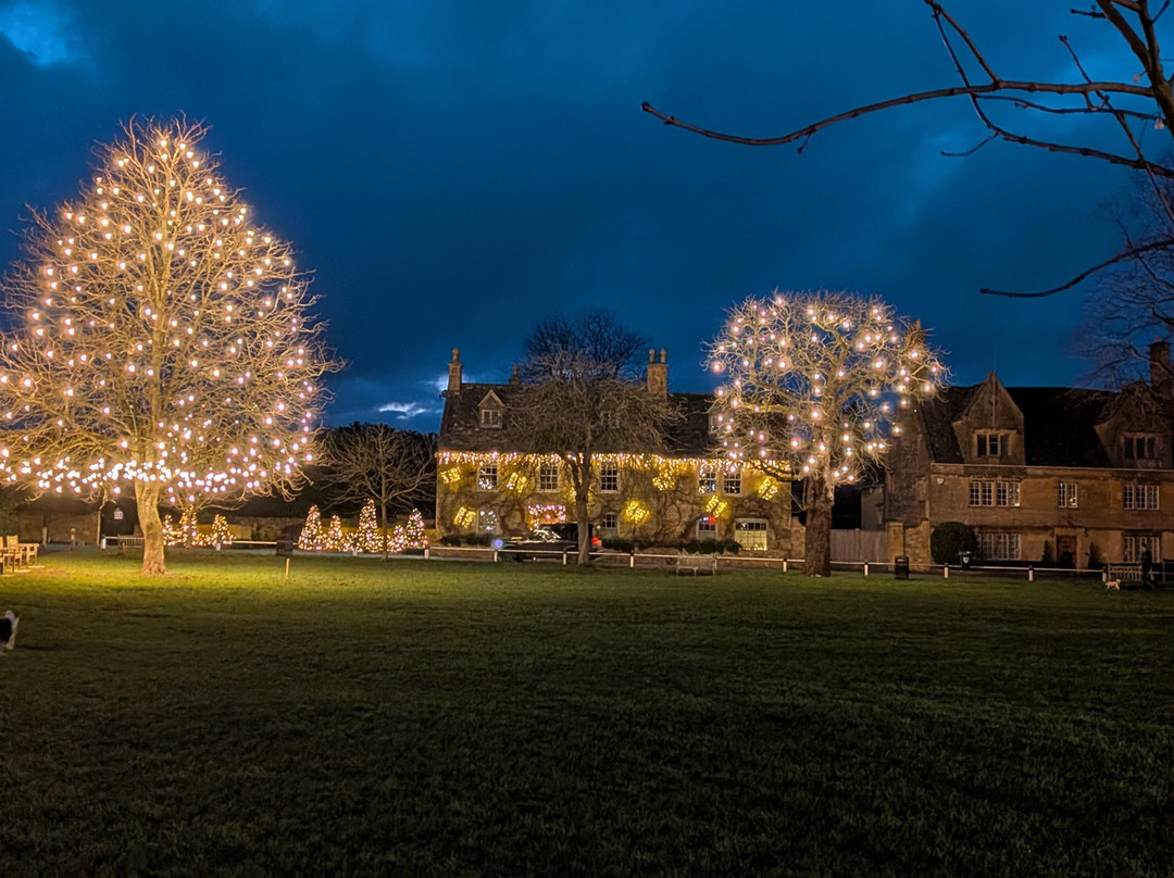 Crown and Trumpet Inn主图