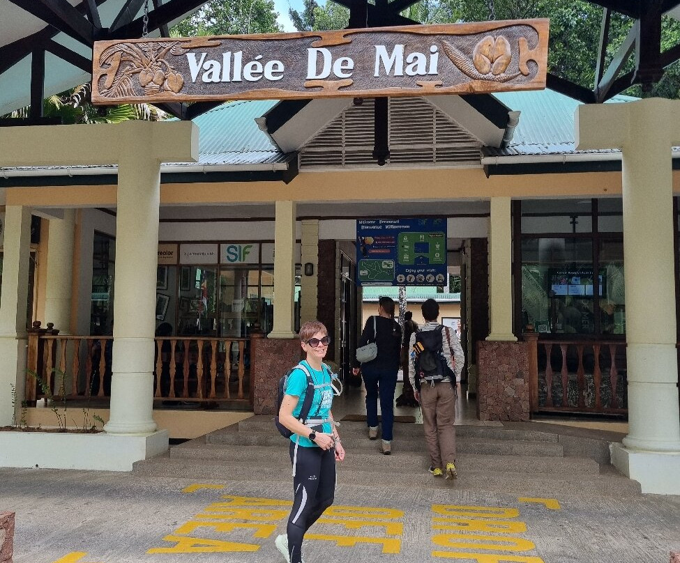 Dave's  Tour-普拉兰岛必去景点