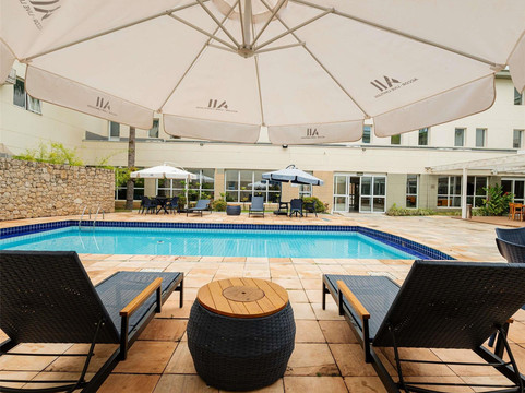 宜必思尚品坎皮纳斯酒店