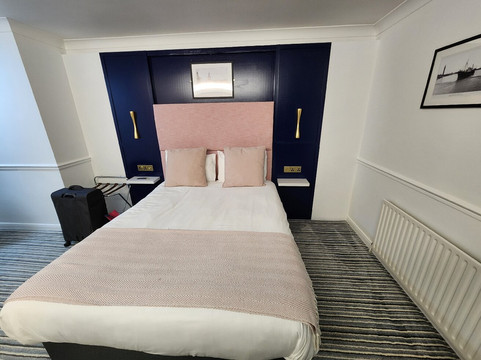 米尔菲尔德斯酒店主图