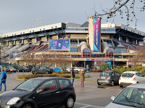 Unipol Forum-阿萨戈必去景点