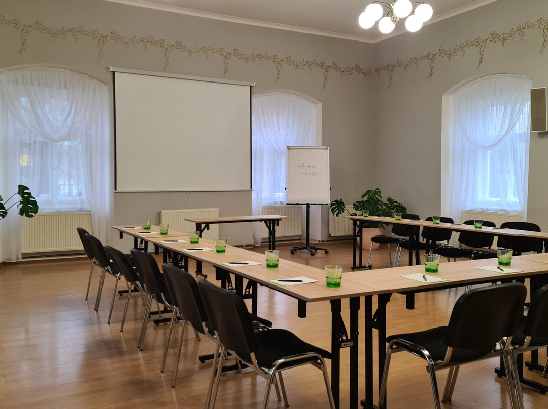 潘斯卡花园餐厅及酒店主图