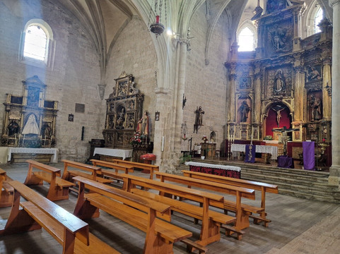 Colegiata de San Miguel-Ampudia必去景点