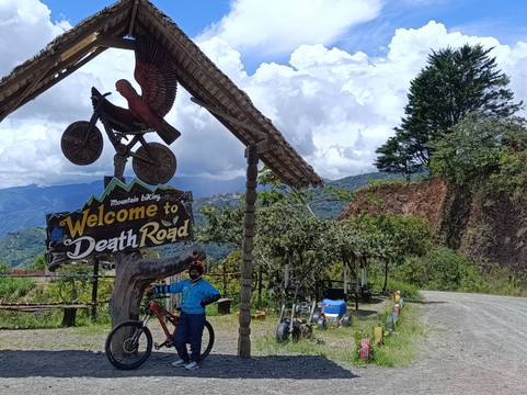 The Ride Biking-拉巴斯必去景点