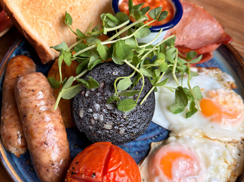 The Fenton Café & Grill