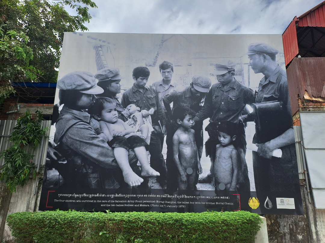 The Killing field and Toul Sleng genocide museum S21 Tour-金边必去景点