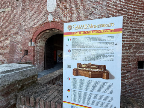 Castello Dei Paleologi-Casale Monferrato必去景点