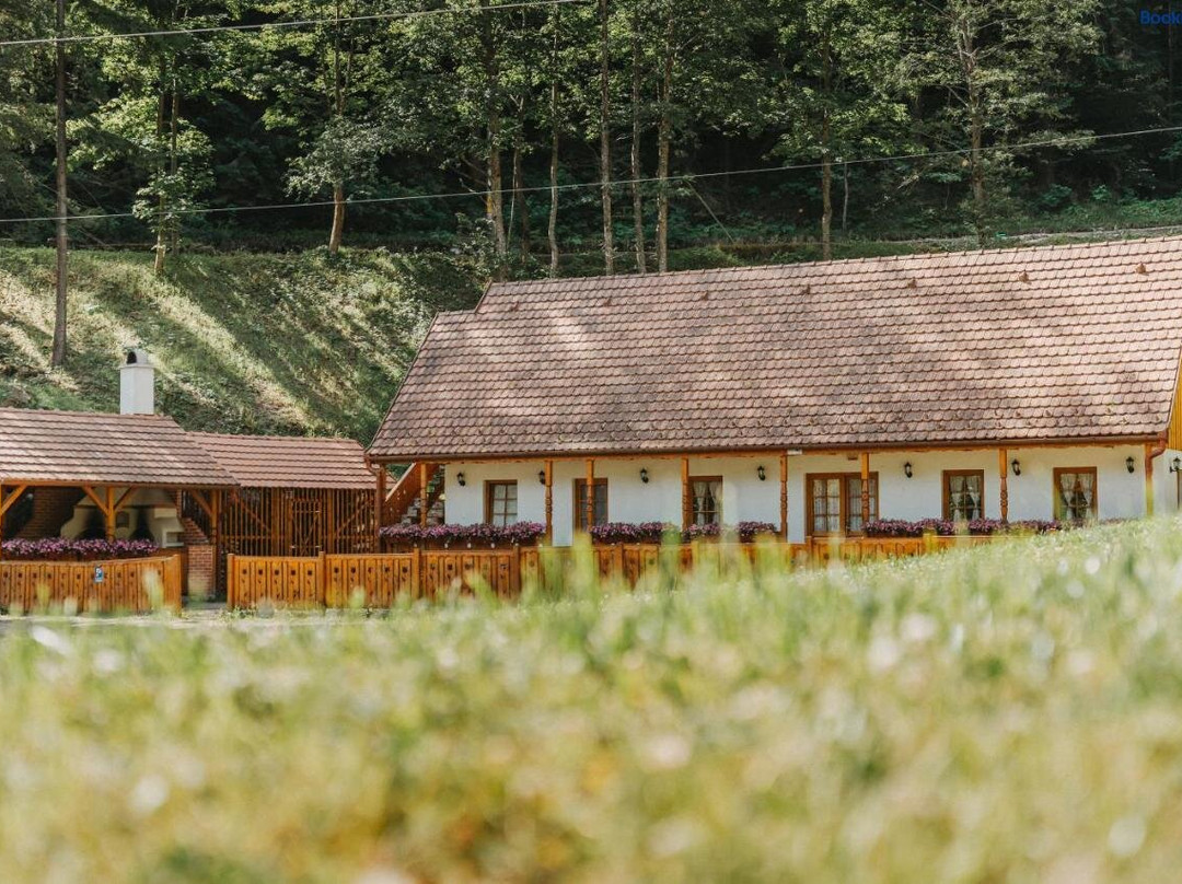 Lolo Guesthouse