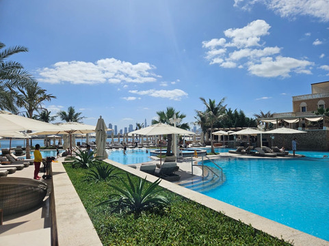 Soluna Restaurants & Beach Club-迪拜必去景点