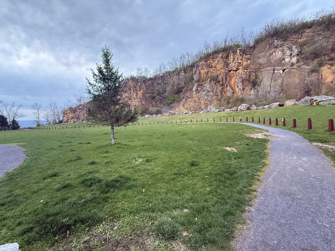 Chimney Rocks Park-Hollidaysburg必去景点