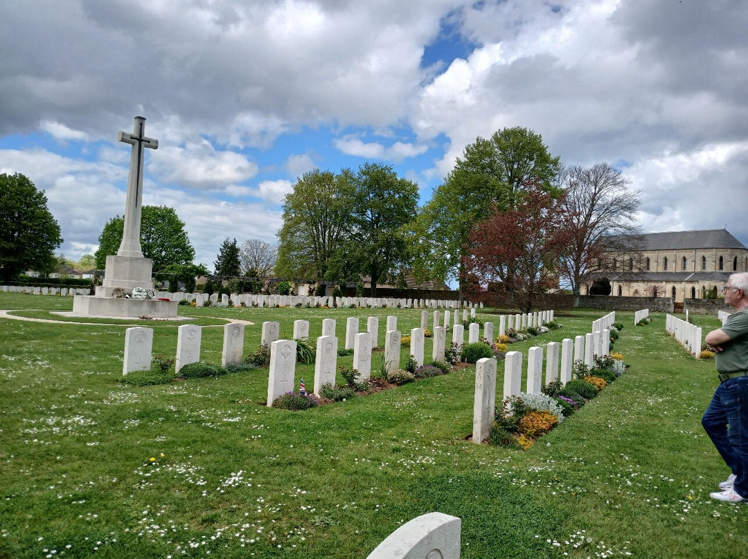 Ranville War Cemetery-Ranville必去景点