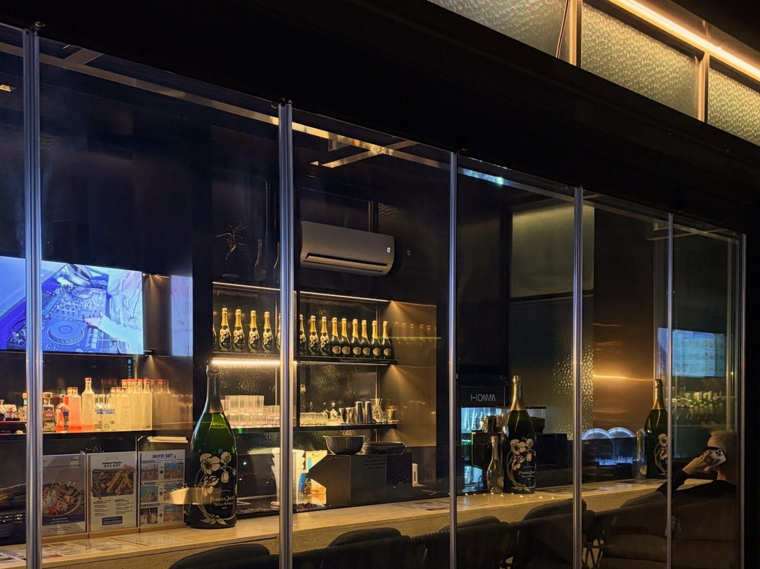 束草鸿居酒店