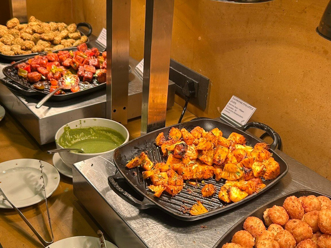 Time Square Resort & Spa Bhuj主图