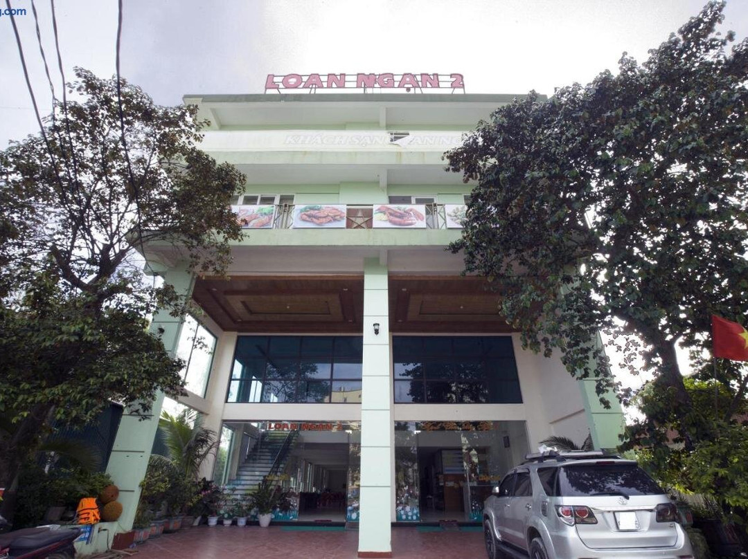 Loan Ngan Hotel Hai Hoa