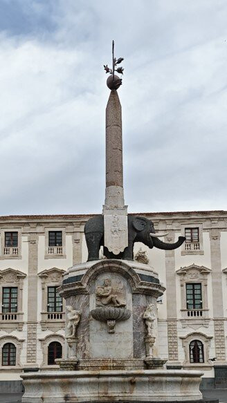 Fontana dell'Elefante-卡塔尼亚必去景点